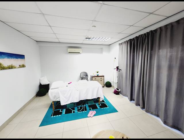 936M² SHOWROOM FOR SALE IN NORTH RIDING